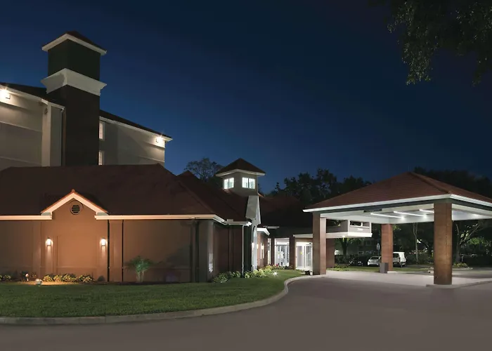 La Quinta By Wyndham Orlando Lake Mary